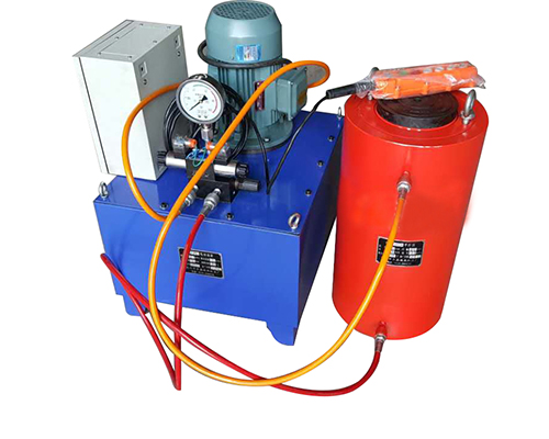 顶管千斤顶施工